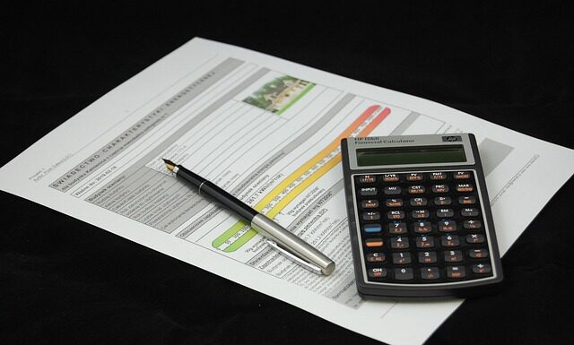 Ile można mieć 4 na świadectwie z czerwonym paskiem?