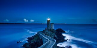 Co trzeba wiedzieć jadąc do Francji?