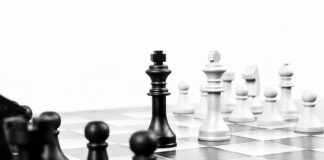 Z jakim poziomem angielskiego kończy się studia?