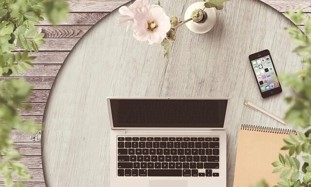 Kto opracowuje konspekt zajęć szkoleniowych?